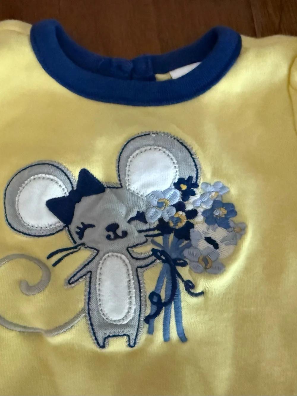 Vintage Gymboree brand 3-6 month embroidered mouse with flowers onesie